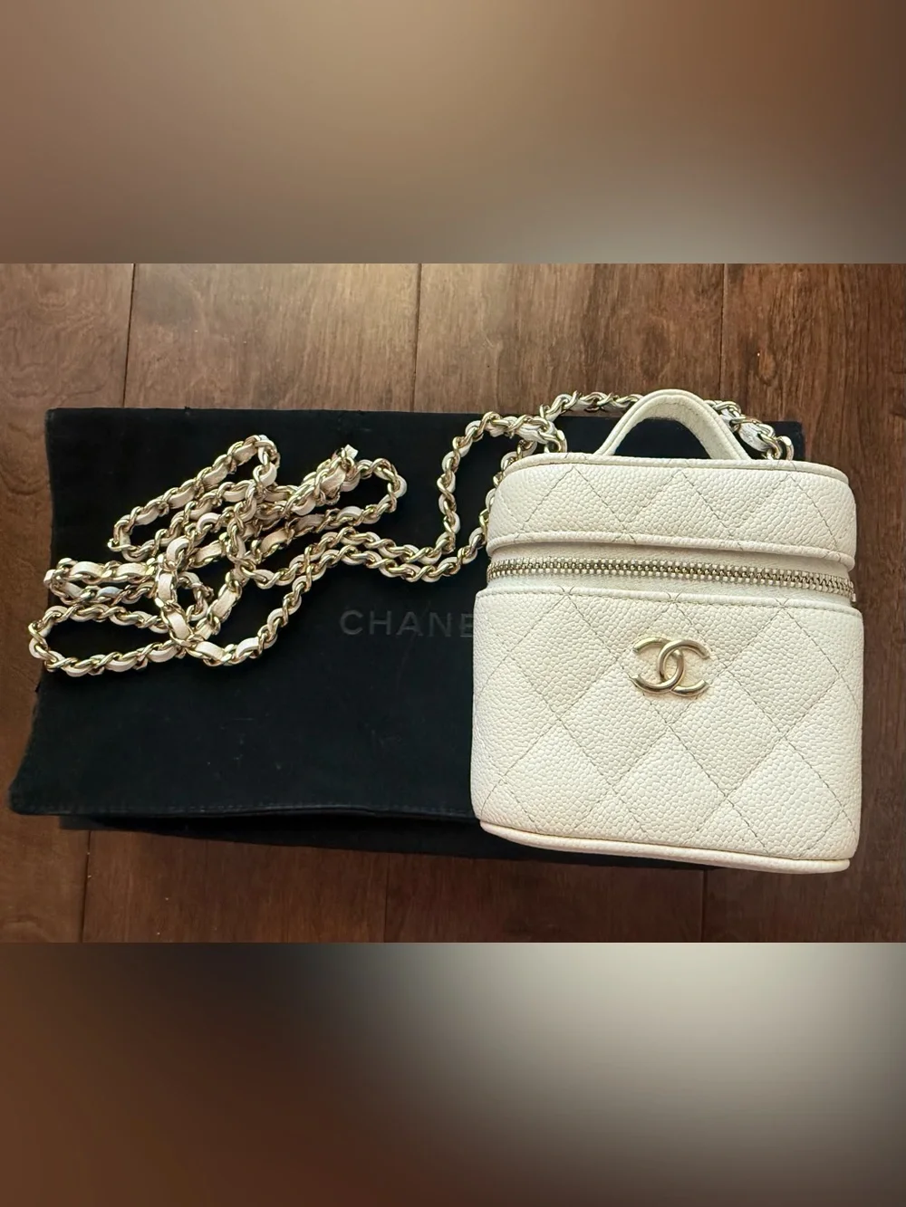 CHANEL AUTHENTIC Caviar Quilted Small Vanity Handle Chain Bag White